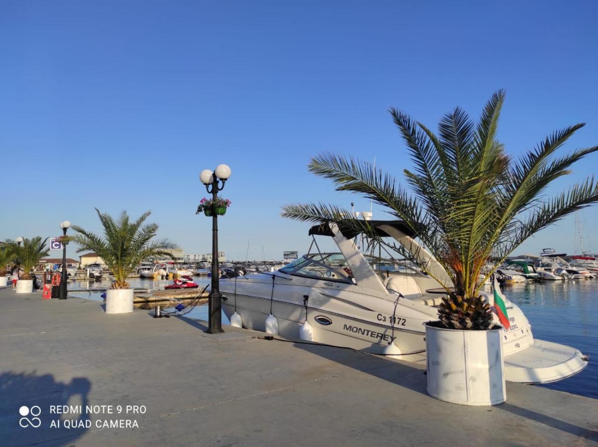 Menada Sky Dreams Apartment Sveti Vlas Exterior photo