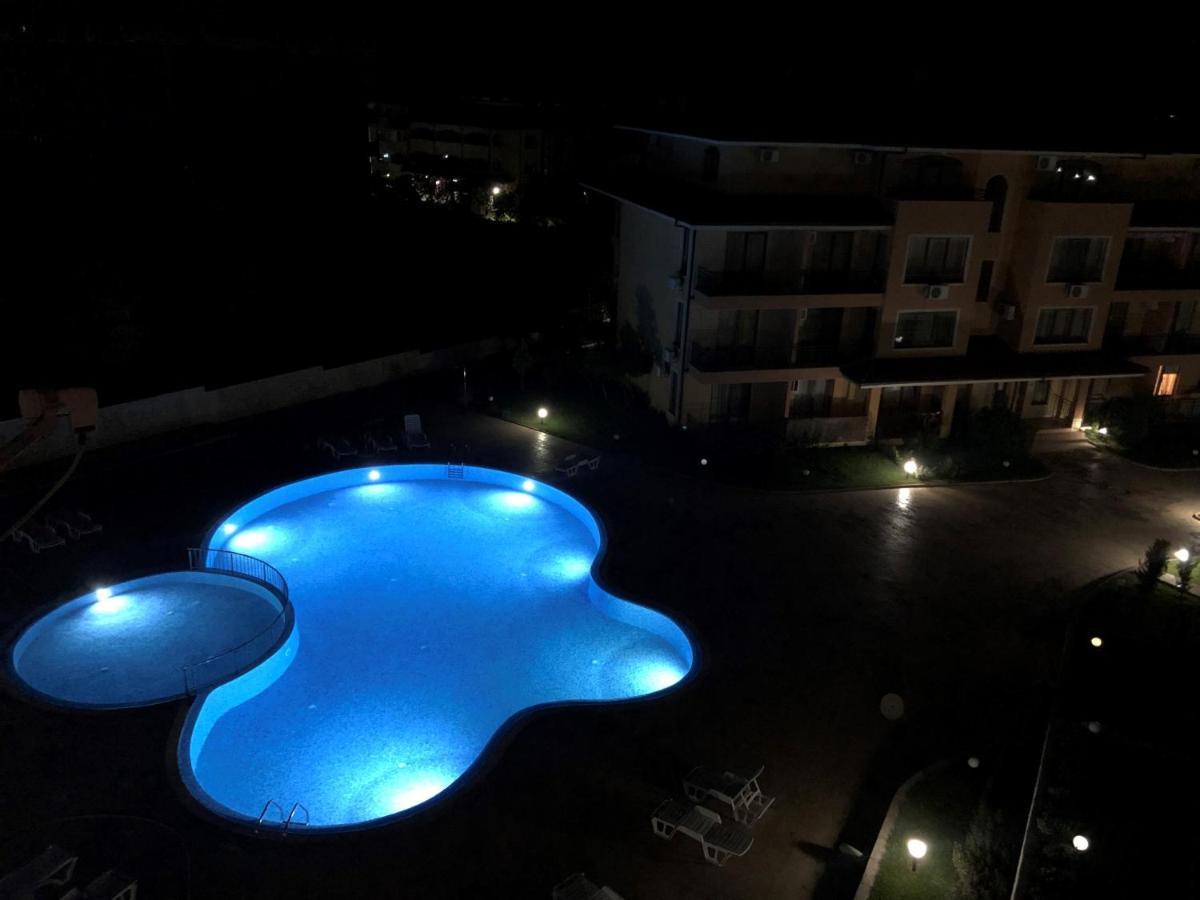 Menada Sky Dreams Apartment Sveti Vlas Exterior photo
