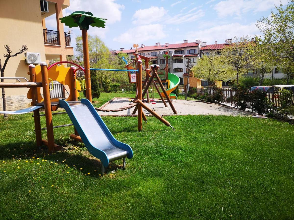 Menada Sky Dreams Apartment Sveti Vlas Exterior photo